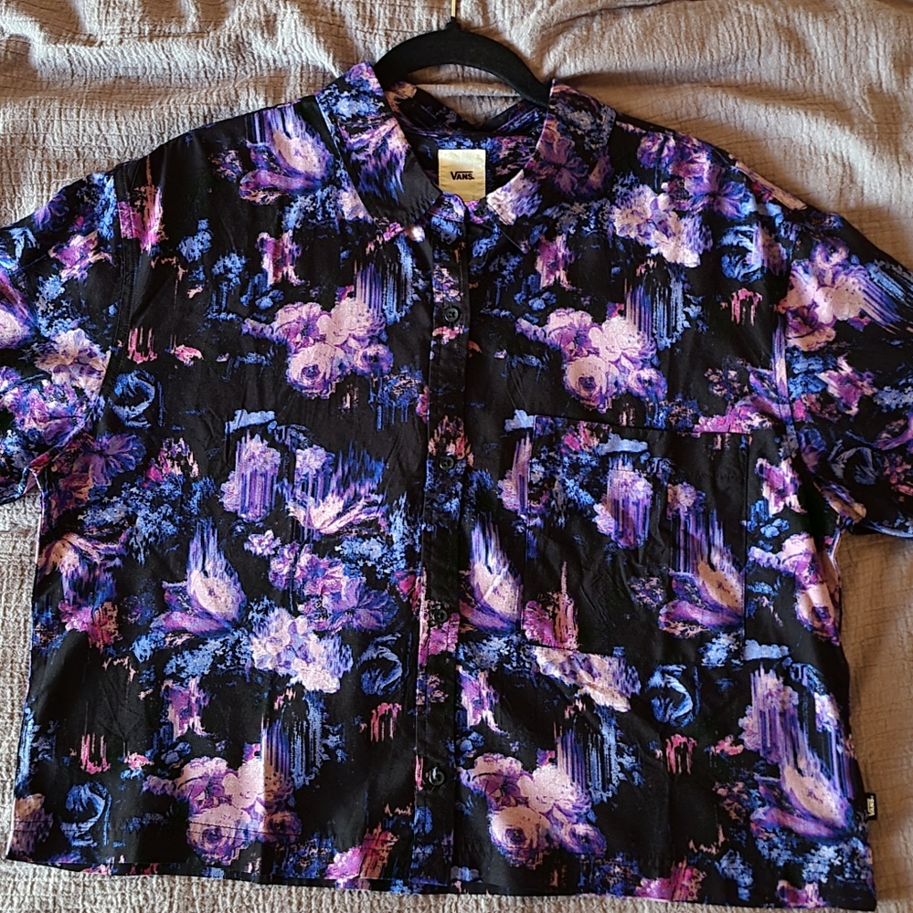 Vans Cropped Button Down